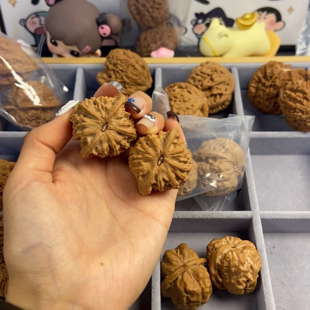 吊坠桃核38平顶狮子头88