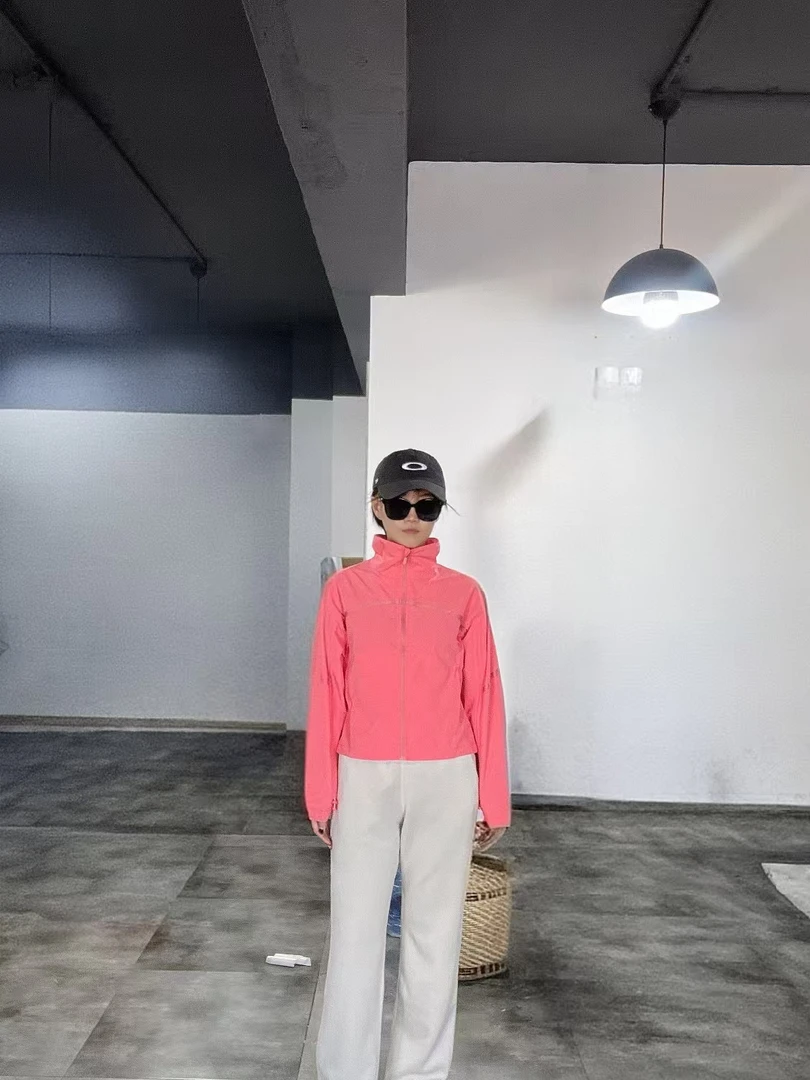 《露》女士春夏休闲运动夹克