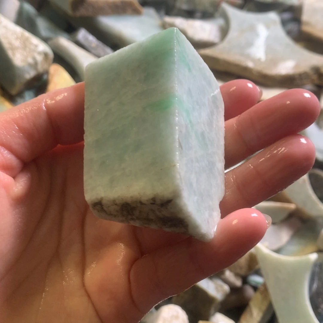 翡翠颈饰未镶嵌缅甸翡翠