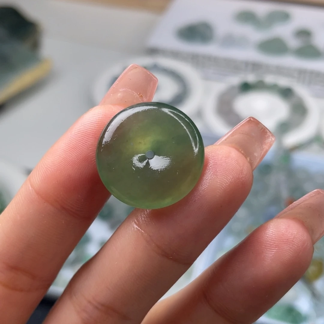 定制翡翠未镶嵌天然翡翠
