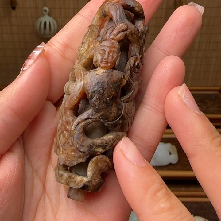 归***！和田玉未镶嵌颈饰