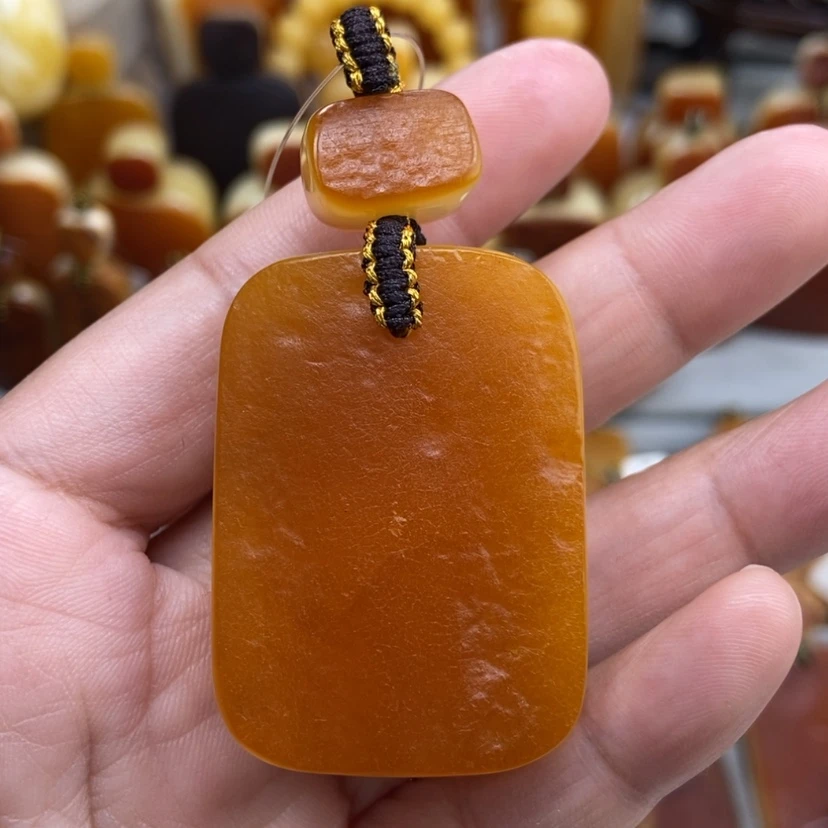 【闪购商品】琥珀颈饰未镶嵌