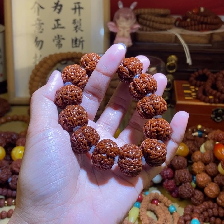 吊坠金刚菩提206玉化