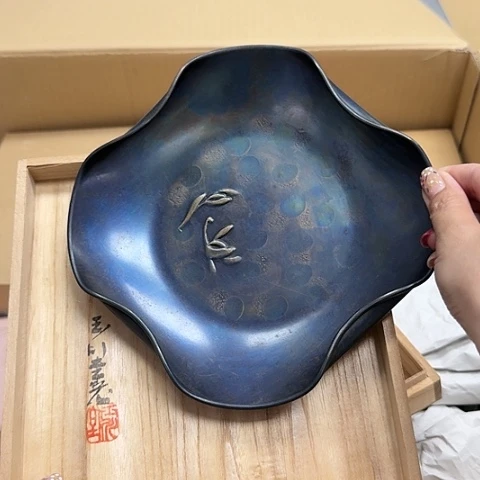 精品摆件。