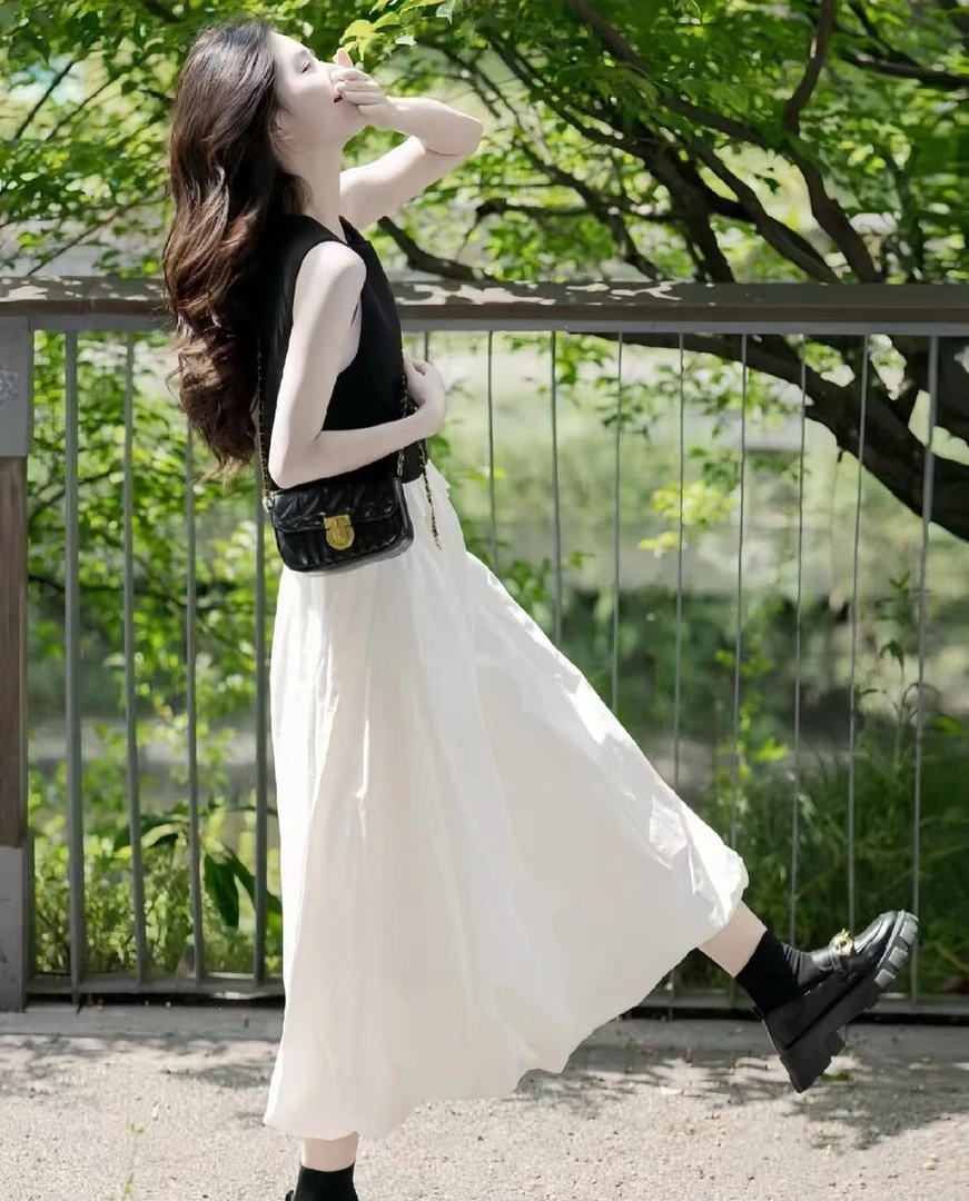 吱吱女装|女夏季新款长款白色气质搭配长裙小礼服时尚法式花苞裙