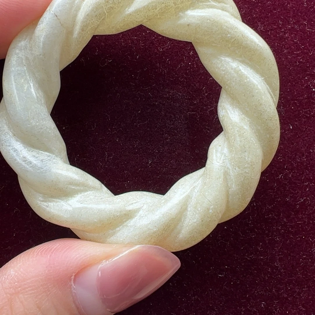 岫岩老玉（透闪石质玉）未镶嵌颈饰