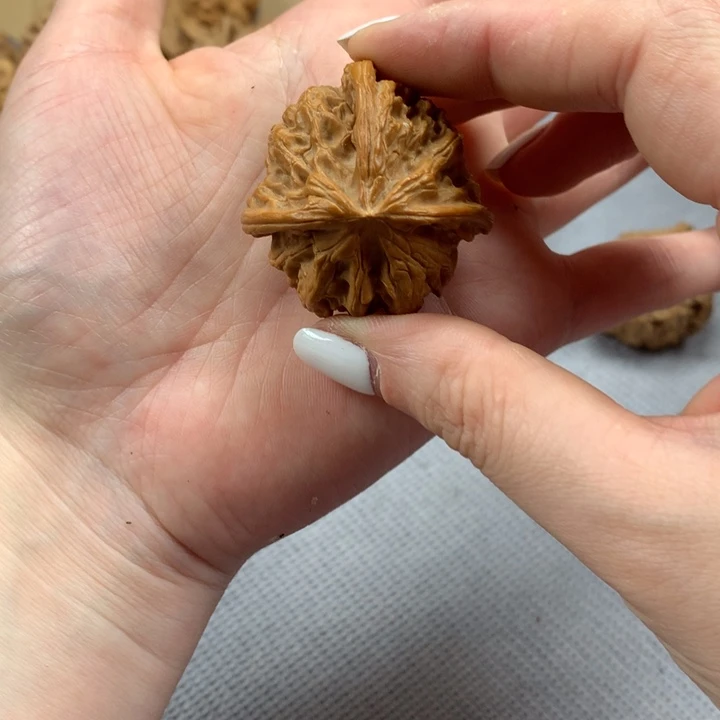 鑫***文玩核桃吊坠异形单只