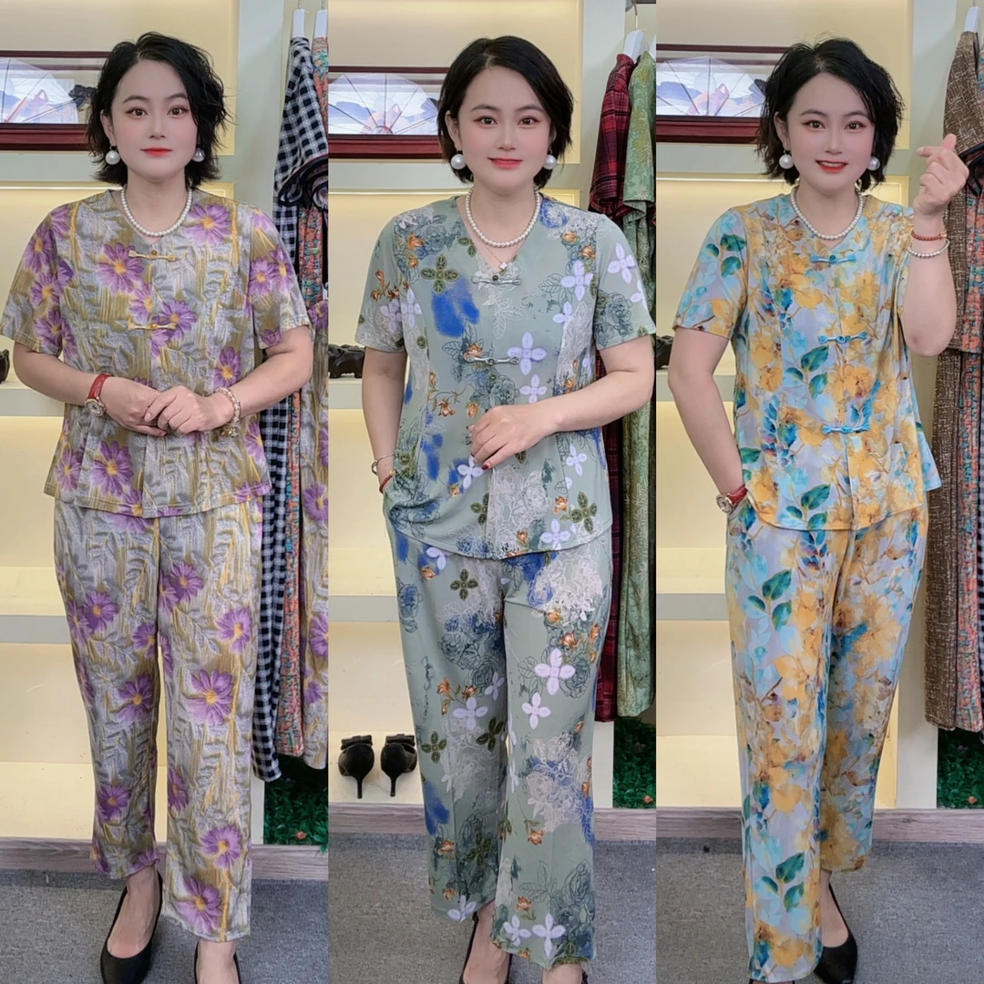 夏季新款时尚V领减龄显瘦复古盘扣妈妈装两件套