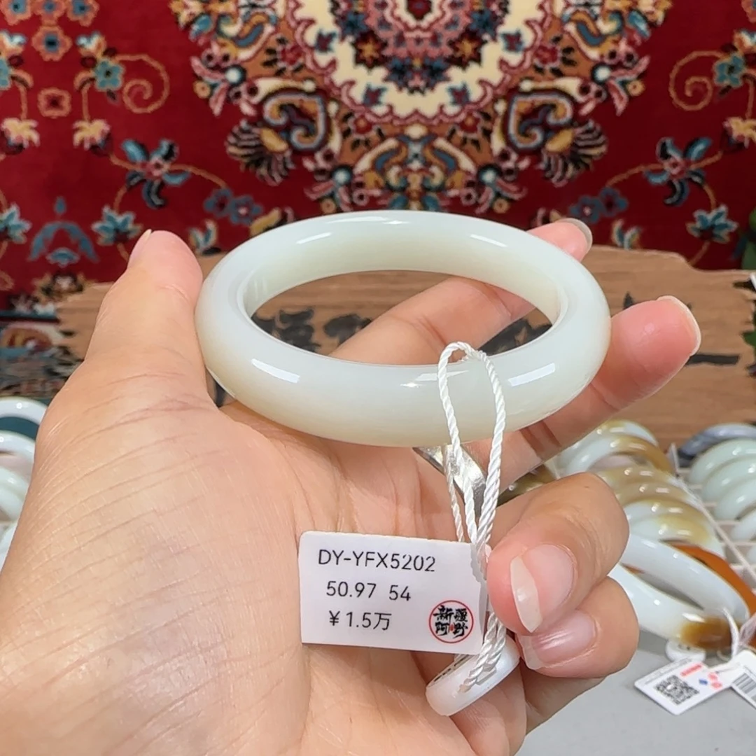 未镶嵌手镯和田玉新疆和田玉手镯54