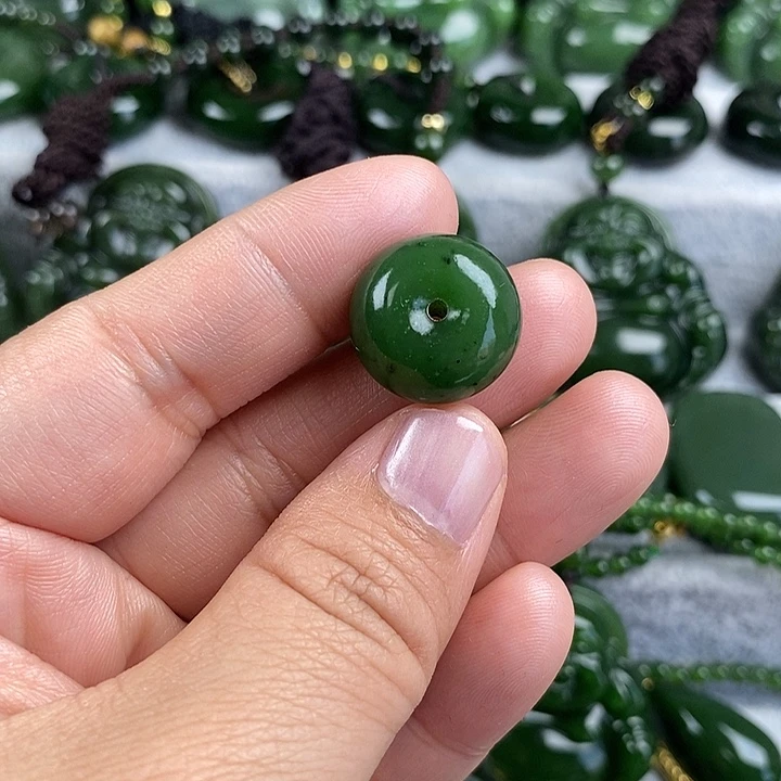 和田玉（碧玉）未镶嵌颈饰