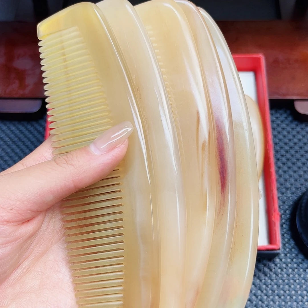 纯手工制作纯牛角梳子
