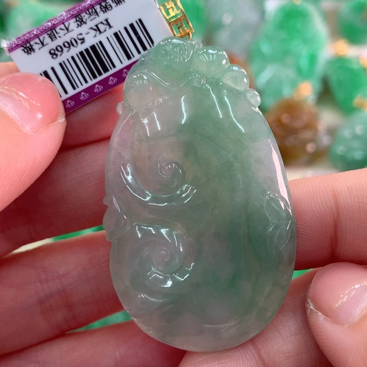 翡翠吊坠(不含链)18K金镶嵌