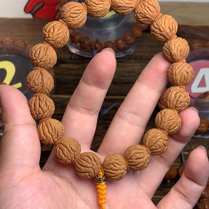 吊坠桃核 15祥云龙纹