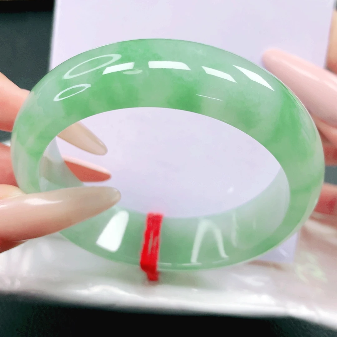 翡翠未镶嵌手镯57