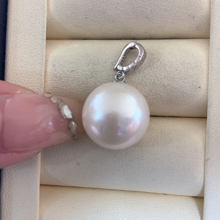 颈饰银S925镶嵌淡水珍珠