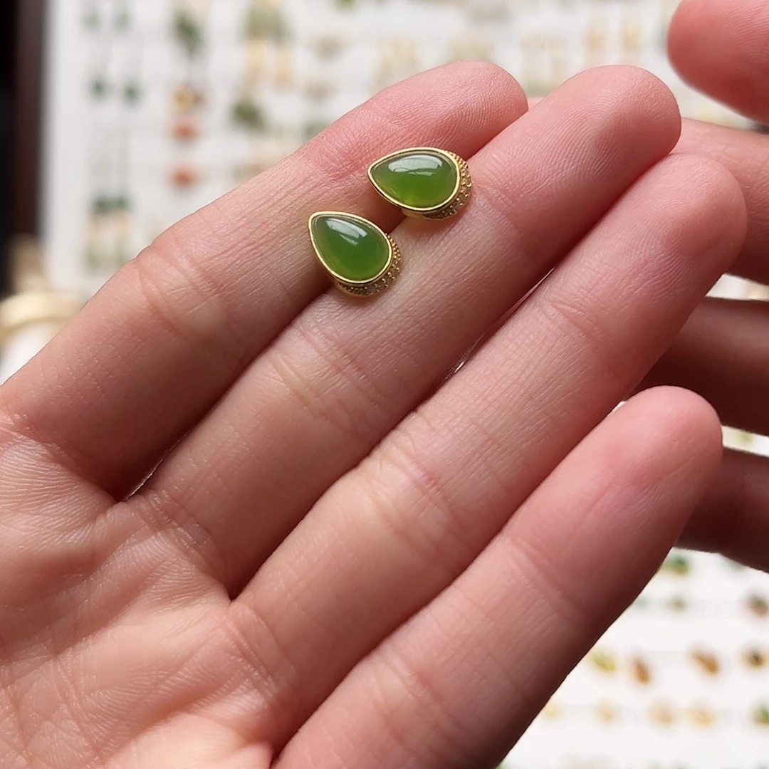 银S925镀金镶嵌和田玉耳饰