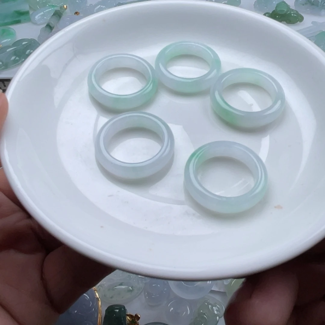 翡翠未镶嵌颈饰翡翠多样性发货一件