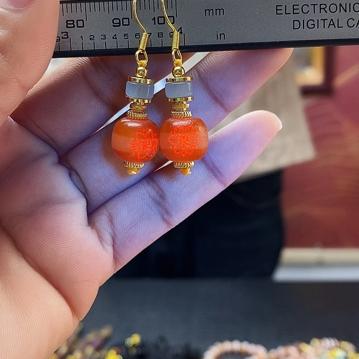 玛瑙/玉髓合金颈饰