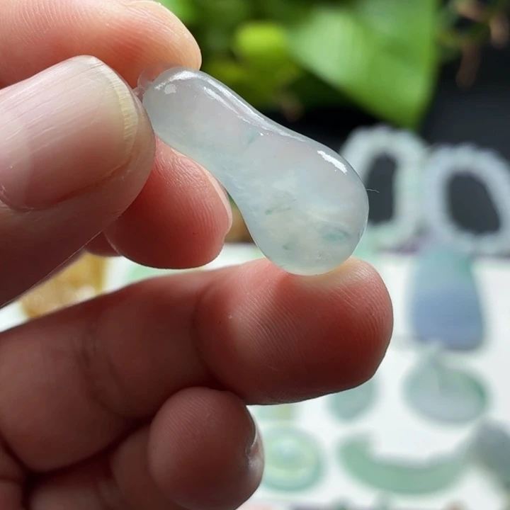 定制翡翠未镶嵌翡翠福瓜
