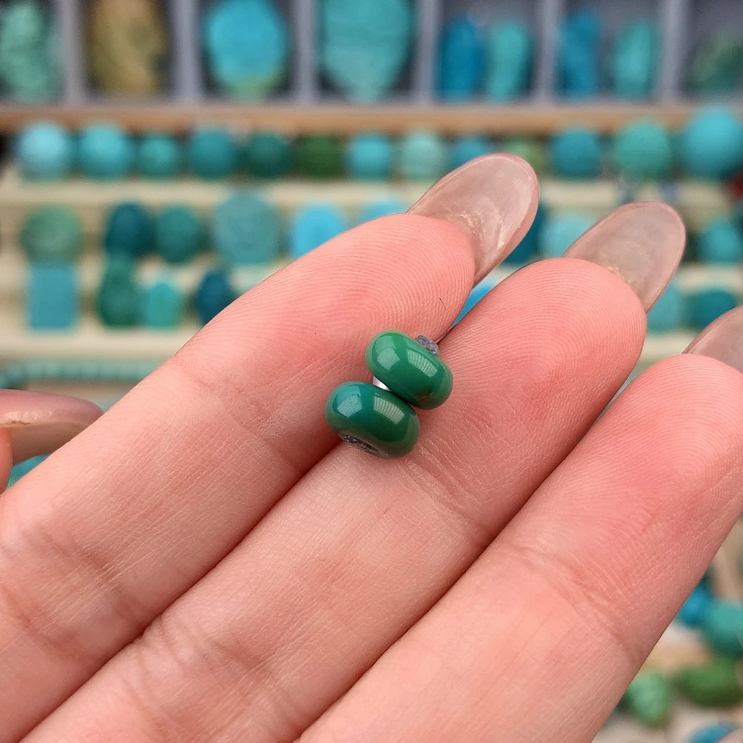 未镶嵌绿松石珠宝奇石