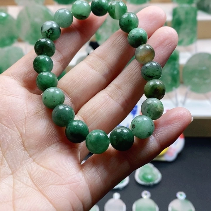 颈饰未镶嵌石英质玉非洲翠9-10