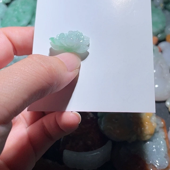 颈饰未镶嵌翡翠天