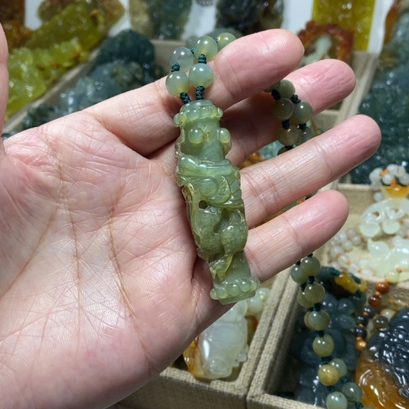 【闪购商品】未镶嵌蛇纹石玉颈饰