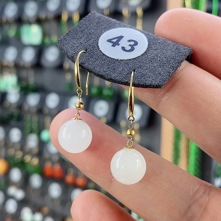 和田玉耳饰18K金镶嵌