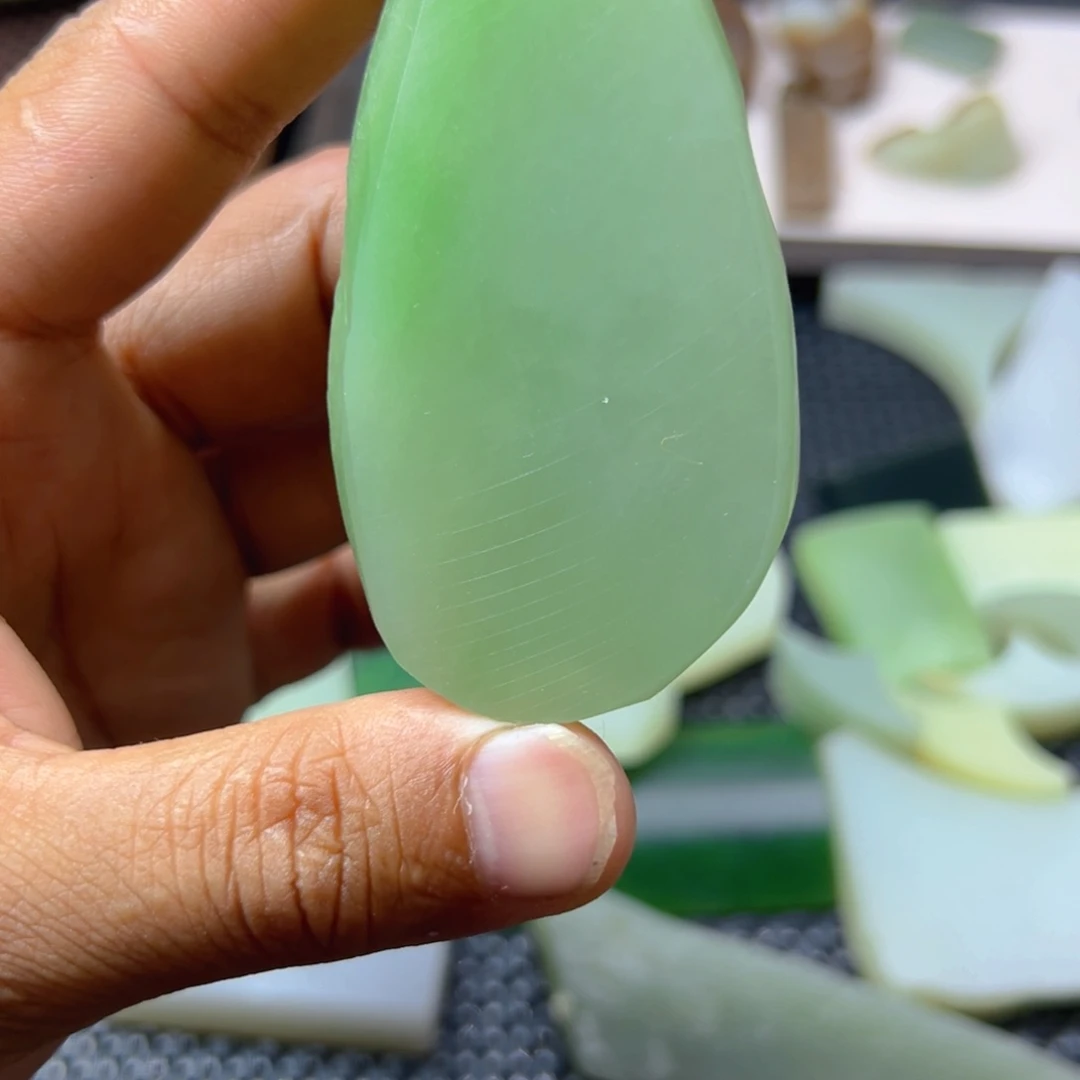 2***6和田玉（糖玉）未镶嵌珠宝半成品