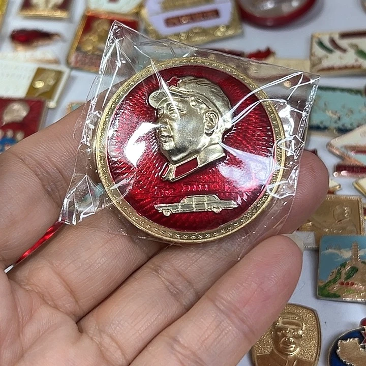 其他普通金属?****?纪念章 纪念章