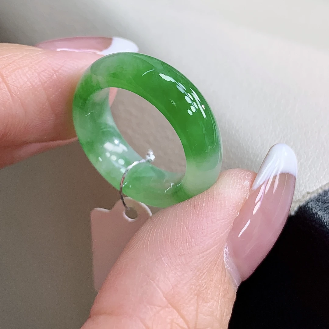 12号 天然缅甸翡翠戒指 老坑种辣阳绿翡翠戒圈尺寸15.9-6.7-4.1mm