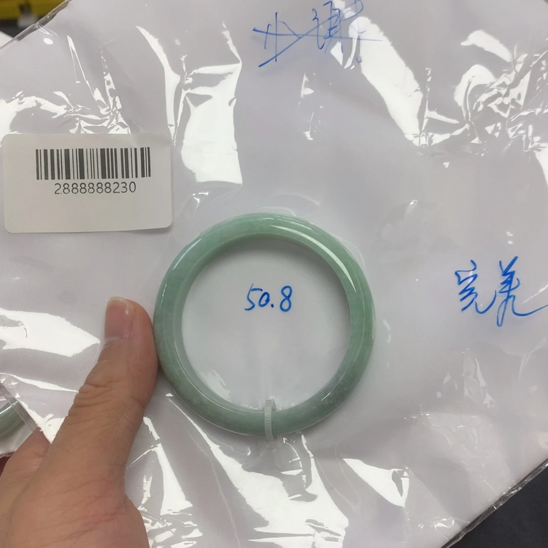 翡翠未镶嵌手镯天然缅甸翡翠手镯