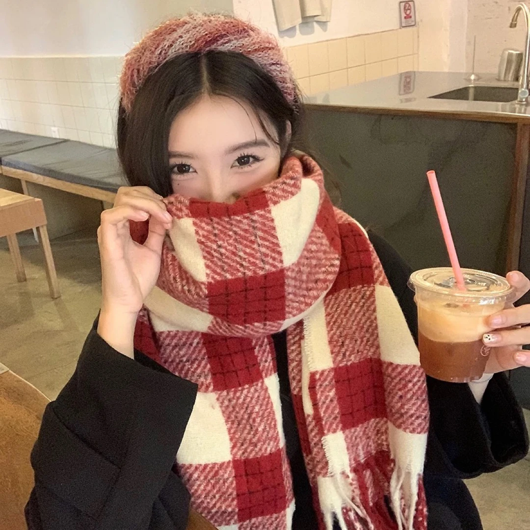 2025新款红色格子显白仿羊绒围巾女秋冬季保暖百搭加厚氛围感围脖