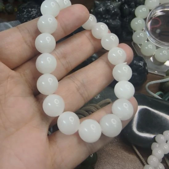 未镶嵌手链和田玉（糖玉）