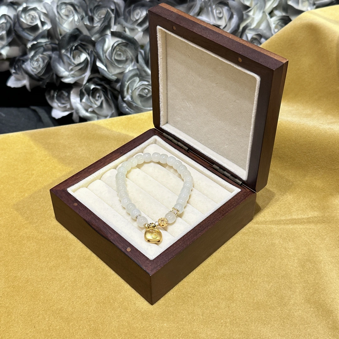 天然和田玉手串（多样性发其一）C45