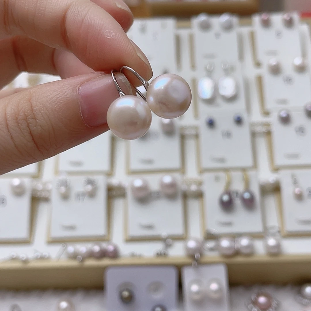 蓝***梦淡水珍珠耳饰银S925镶嵌