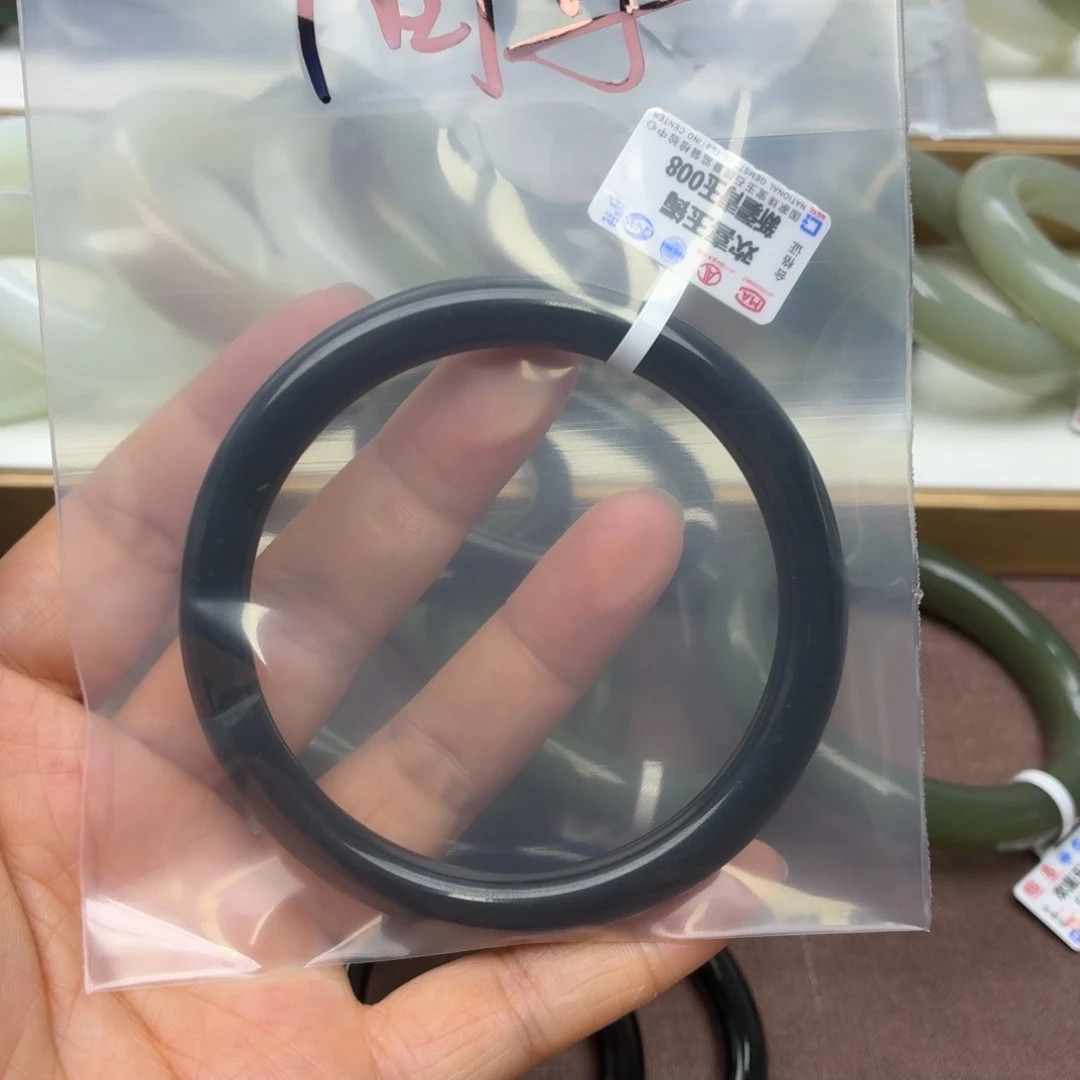 简***～和田玉手镯未镶嵌