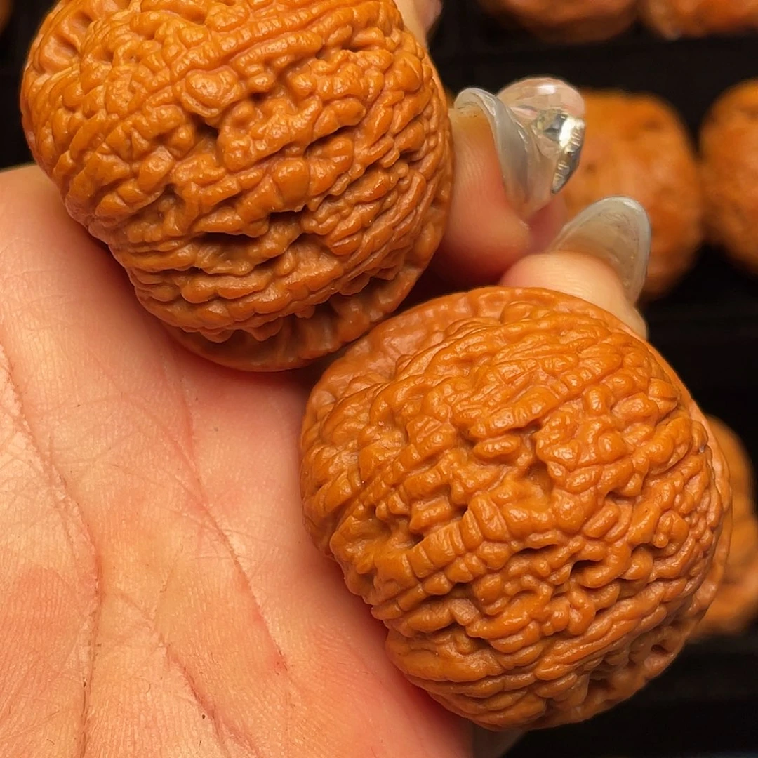 文玩核桃把件秦岭山脉核桃