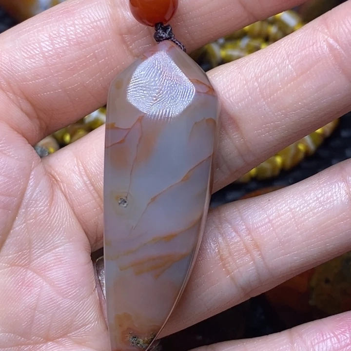 玛瑙/玉髓颈饰未镶嵌