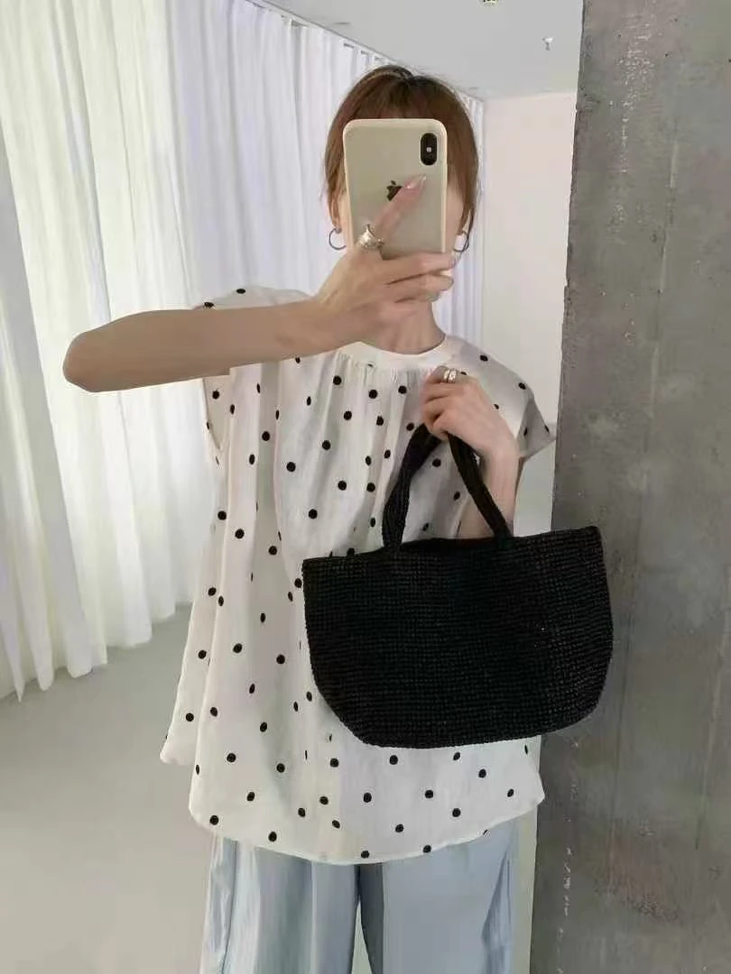 【波点】韩系简约大款宽松显瘦遮肉飞飞袖上衣