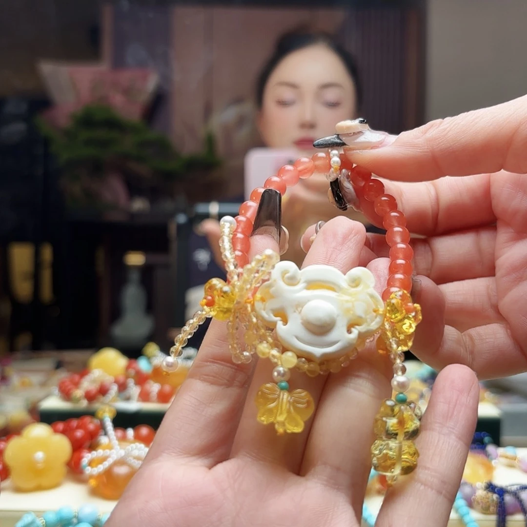 琥珀手链未镶嵌熊****怪琥珀