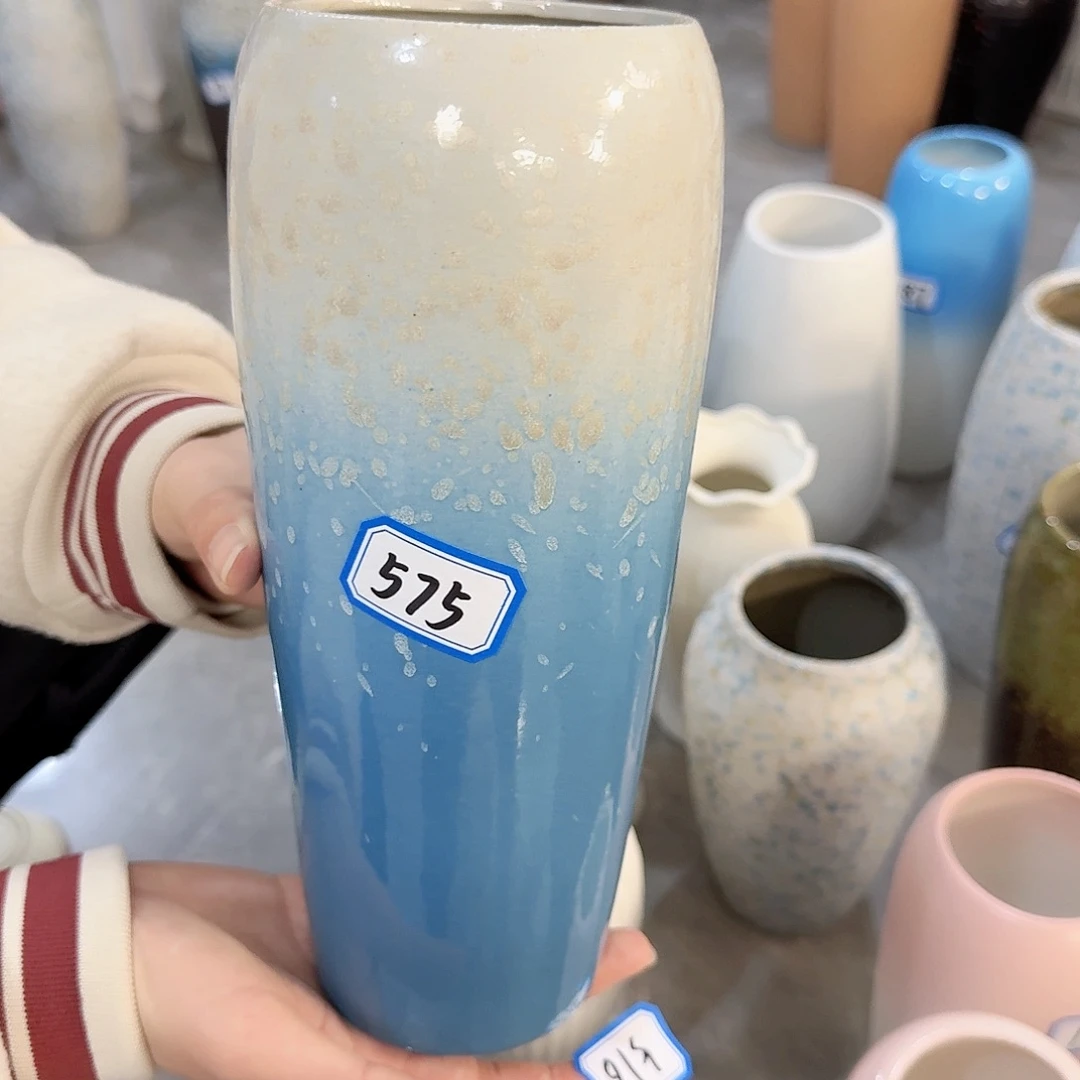 瓶575号复古陶瓷高25厘米微瑕一个