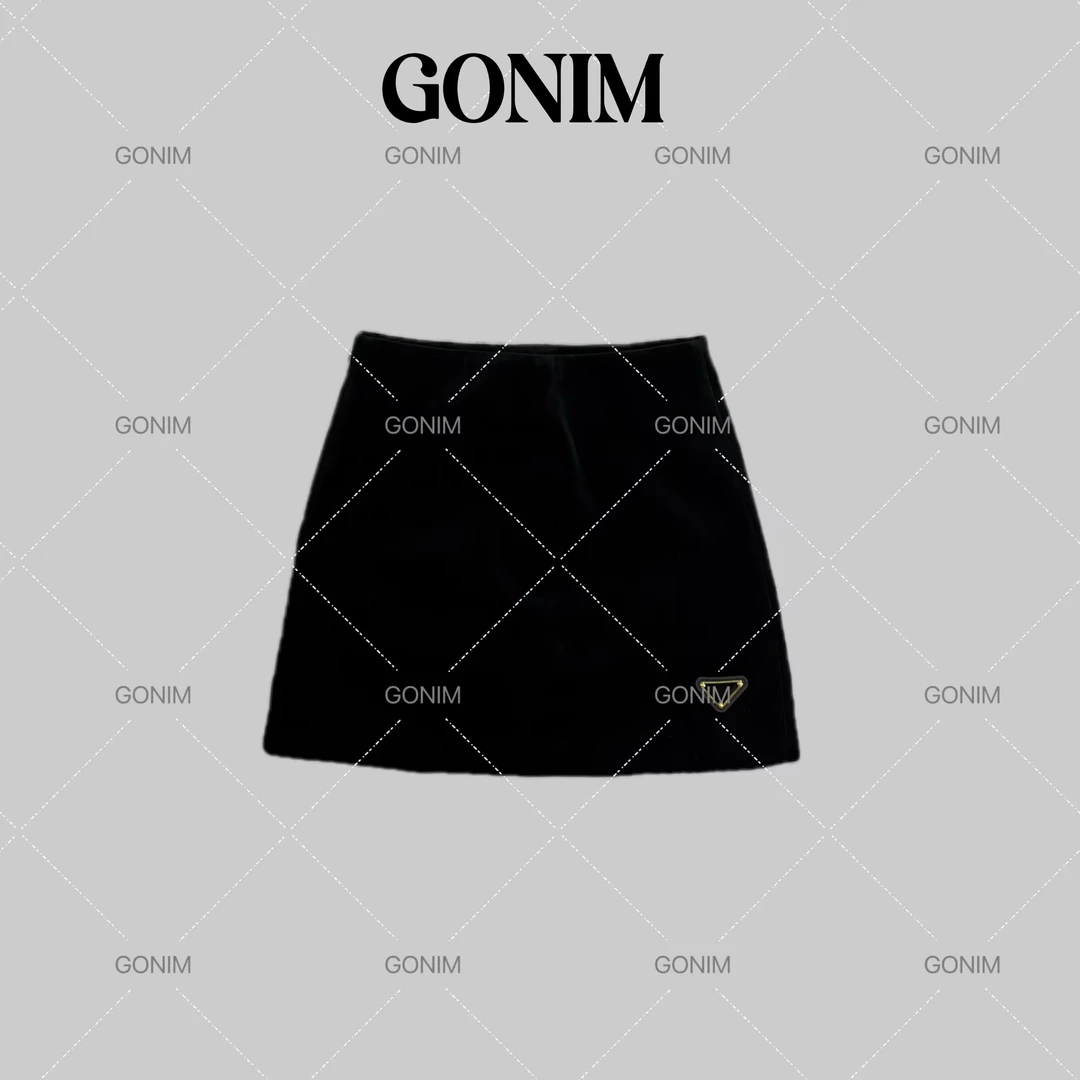 Gonim· "黑色波动‘’2025春夏新款气质百搭纯黑时尚百搭休闲短裙女