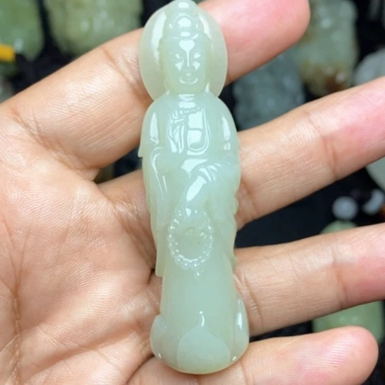 颈饰未镶嵌和田玉
