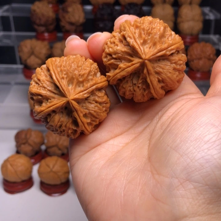 吊坠文玩核桃2墨菊四楞