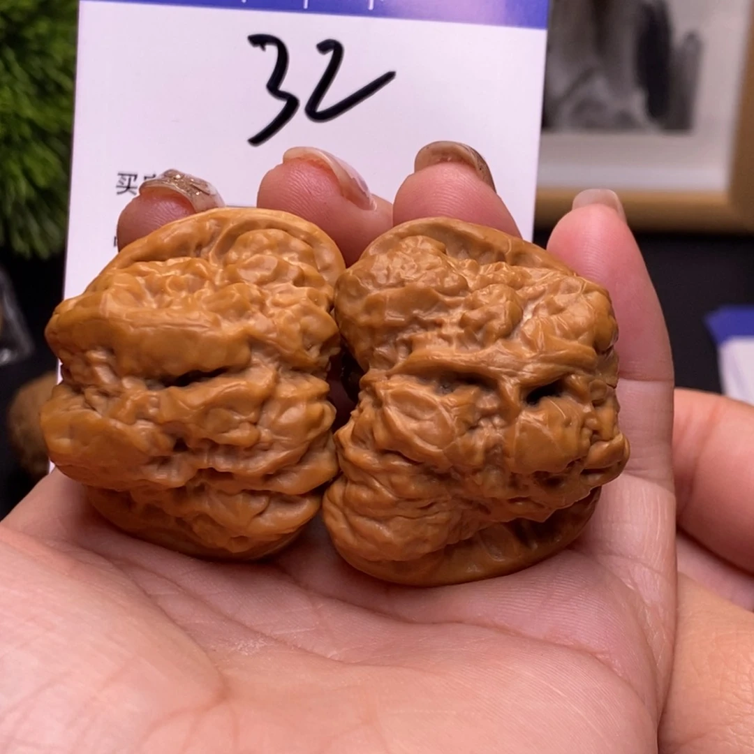 桃核吊坠蛤蟆头43有修s