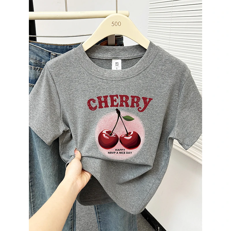 韩系ins时尚洋气设计感印花灰色正肩短袖t恤女夏新款大码休闲上衣