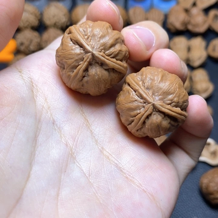 文玩核桃把件T**_秋子