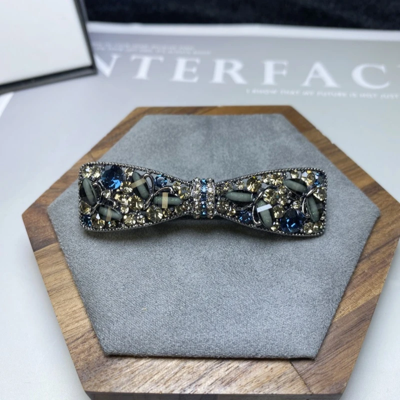 L442气质蝴蝶6厘米弹簧夹