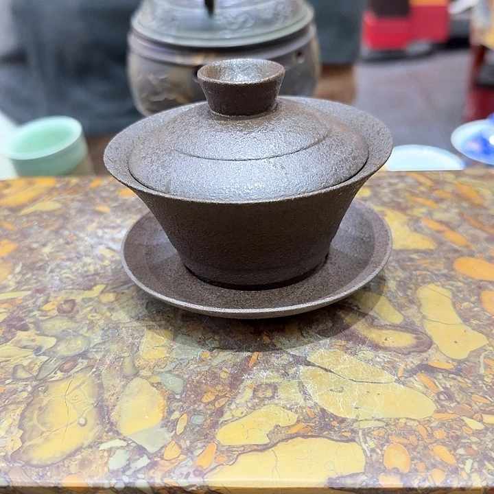 盖碗一个瓷。。。品茗